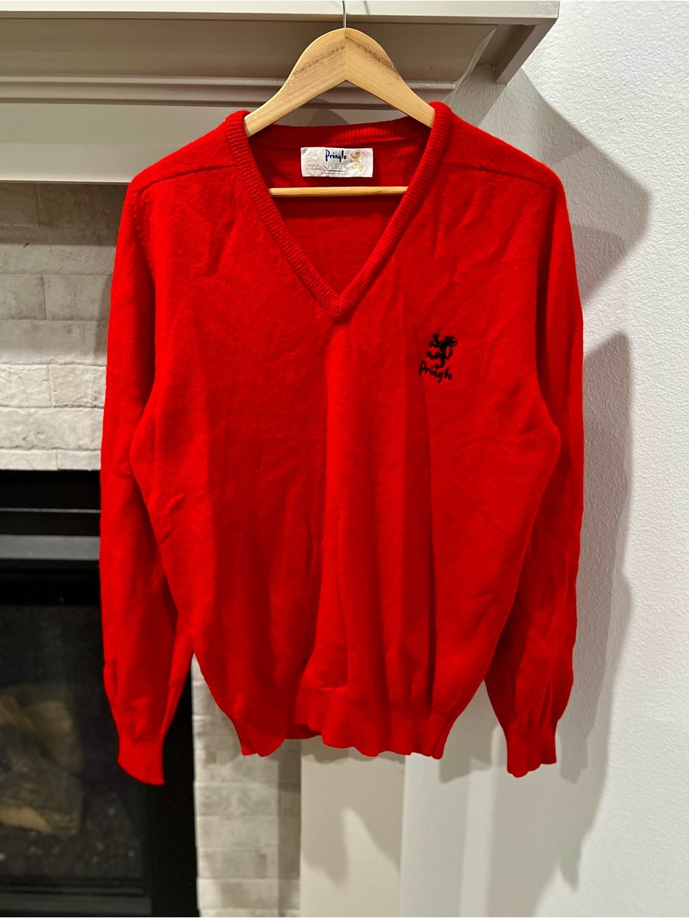 Vintage Pringle of Scotland Wool Sweater Res Embroidered Lion Size M